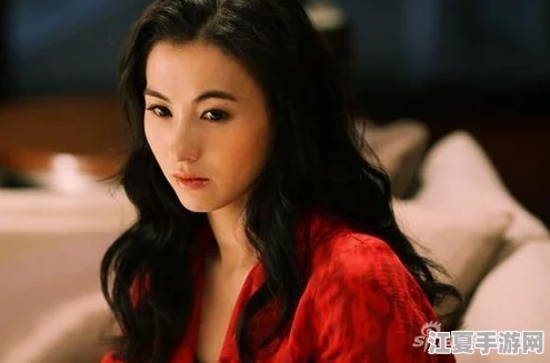 张柏芝激情演绎XXXXXHD69，展现魅力与才华的完美结合，引发观众热议与追捧！