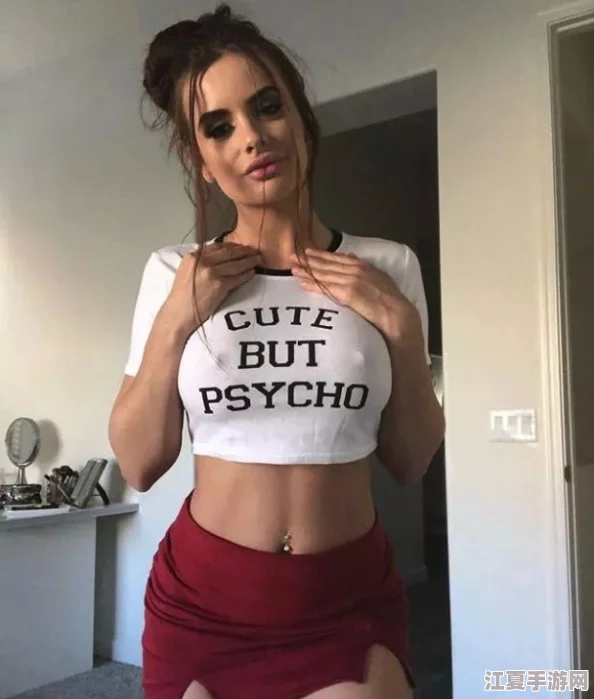 裸体白嫩凸凹BBBw撒,网友热议:真是美的无与伦比,令人惊叹的完美身材,太吸引眼球了! 裸体白嫩凸凹BBBw撒,网友热议:真是美的无与伦比,令人惊叹的完美身材,太吸引眼球了!