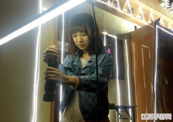黑社料：网友热议真实案例，直击隐藏在娱乐圈背后的黑暗故事与深层次影响