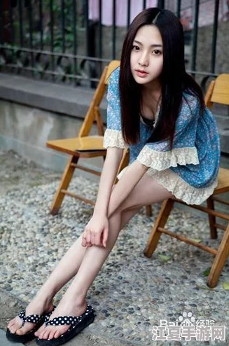 白丝校花 被吊起来调教：探讨青春期心理与权力关系的复杂性与影响