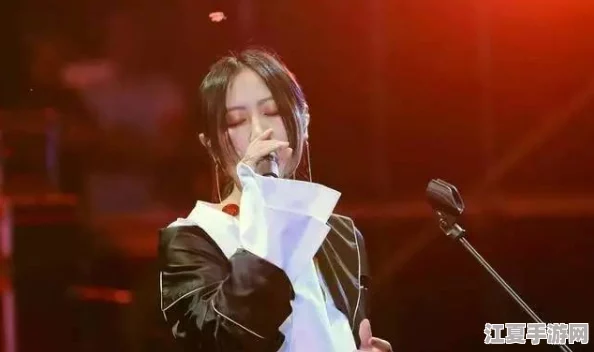 x姓女rapper who knows：她在音乐中展现的独特风格与深刻内涵，让人对她的才华和故事充满好奇