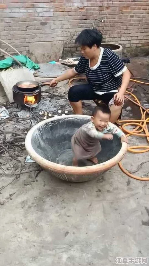 小孩子和邻居姐姐拔钢筋:令人啼笑皆非的搞笑场面让人捧腹大笑 小孩子和邻居姐姐拔钢筋:令人啼笑皆非的搞笑场面让人捧腹大笑