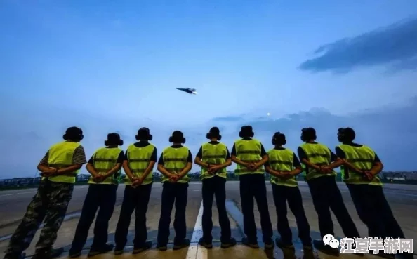 战争雷霆中翱翔天际的极致之选：哪架飞机能引领玩家飞跃云端极限？