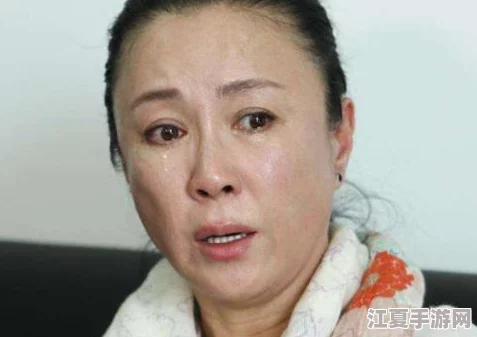 苏妲己野外勾搭60老头的背景：网友直言“她真是太有魅力了，老头子当年一定也是风华绝代！”