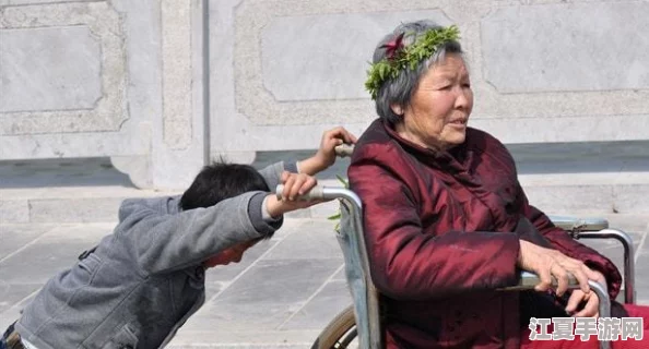 高龄老人裸交高清，网友热议：勇敢挑战传统观念，体现了对自由和生活的无限追求